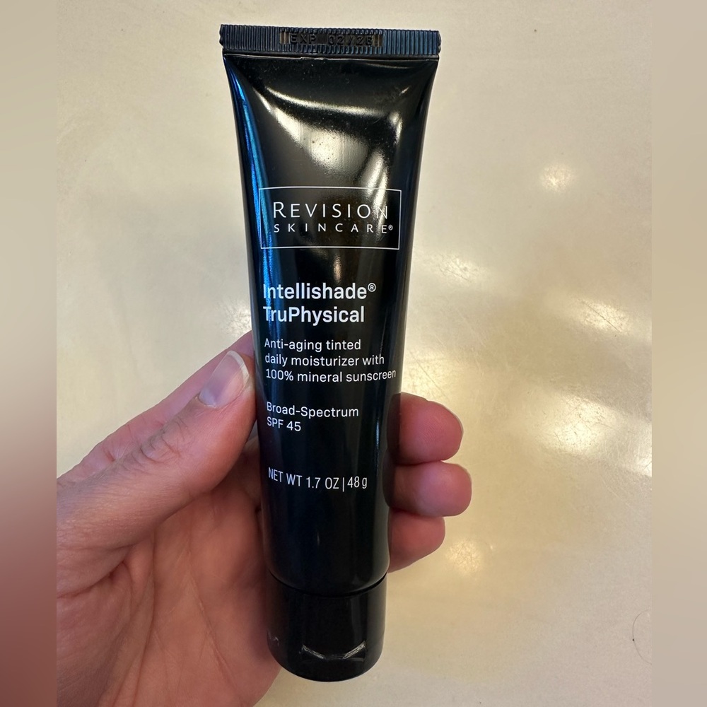Revision Intellishade TruPhysical